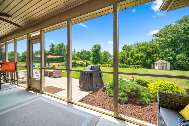 20 Boulder Dr, House other with 3 bedrooms, 3 bathrooms and 2 parking in Carlock IL | Image 37