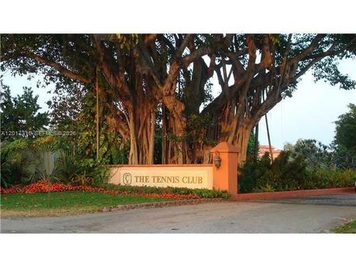 101-660 Tennis Club Dr, Fort Lauderdale, FL, 33311-4018 | Card Image