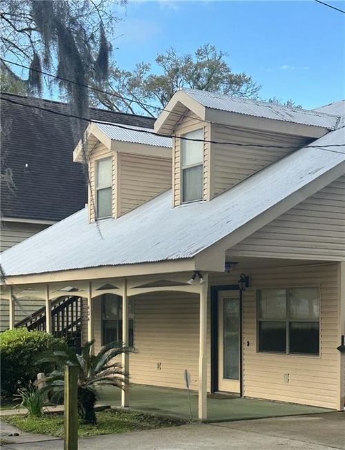 down-404 Pine St, Madisonville, LA, 70447-9743 | Card Image