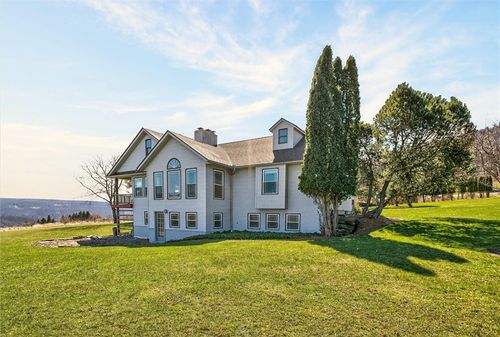 7023 County Road 12, Naples, NY, 14512-9719 | Card Image