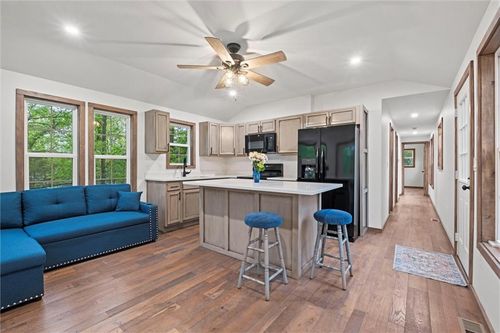 13 S Lakeside Cir, Linn Valley, KS, 66040-5255 | Card Image