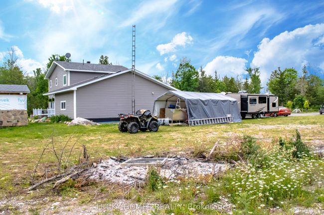 2916 Shannonville Rd, House other with 3 bedrooms, 3 bathrooms and 12 parking in Plainfield ON | Image 22