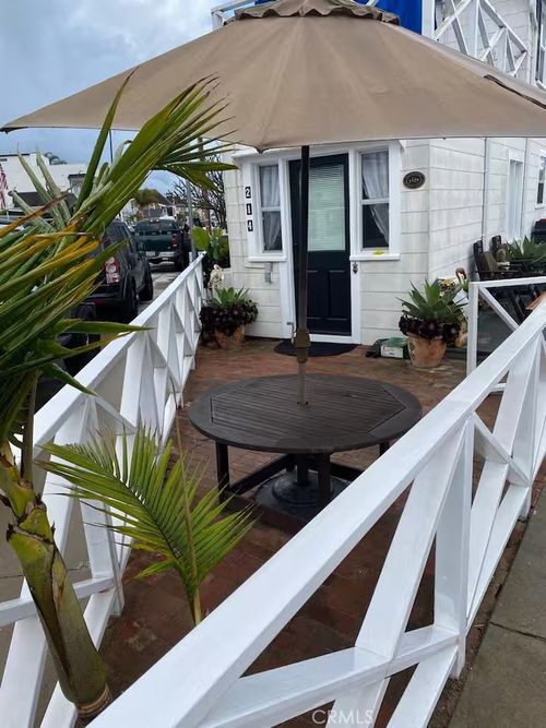 214 Topaz Ave, Newport Beach, CA, 92662-1027 | Card Image