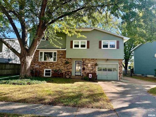 3011 N Pine St, Davenport, IA, 52804-1436 | Card Image