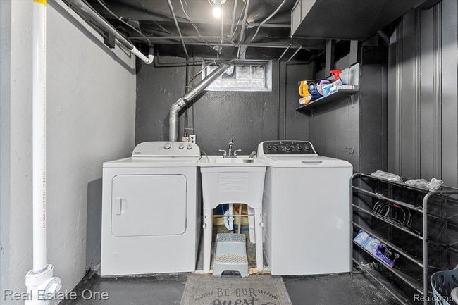 6350 King Ave, House other with 3 bedrooms, 2 bathrooms and null parking in Allen Park MI | Image 6