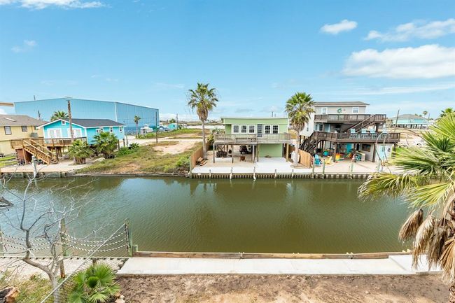 211 Pompano Ln, House other with 4 bedrooms, 3 bathrooms and null parking in Surfside Beach TX | Image 17