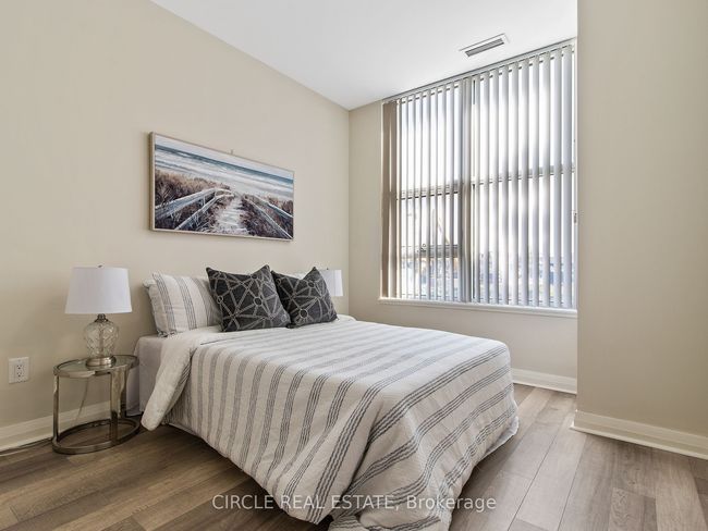 103 - 5025 4 Springs Ave, Condo with 3 bedrooms, 3 bathrooms and 2 parking in Mississauga ON | Image 7