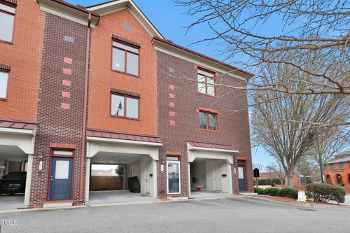 147 Pennmark Place, Fayetteville, NC, 28301 | Card Image