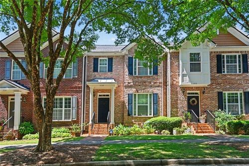 1533 Endurance Hill Dr Nw, Kennesaw, GA, 30152-4400 | Card Image