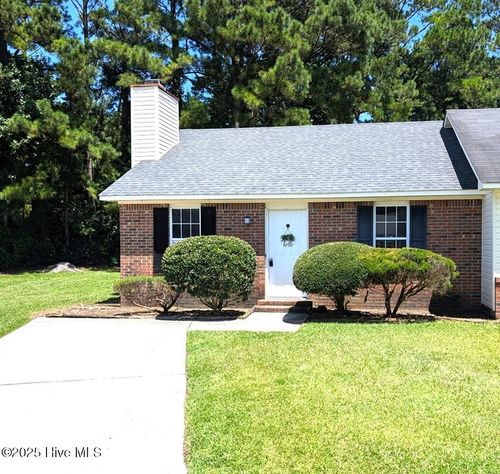 111 Glenside Ct, Midway Park, NC, 28544-1662 | Card Image