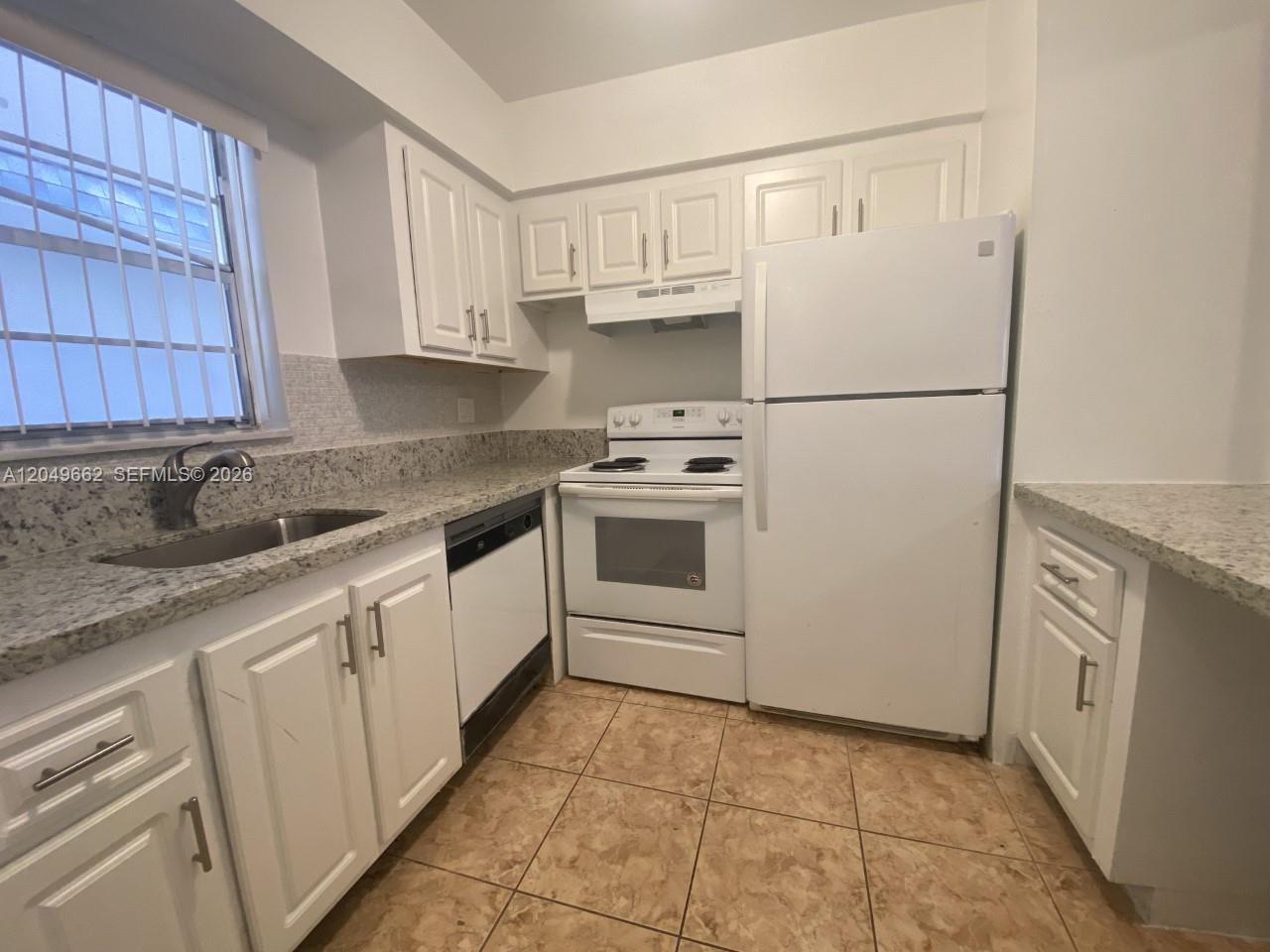 Residential Lease in Margate 2