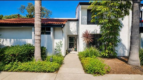 409-215 Wichita Ave, Huntington Beach, CA, 92648 | Card Image