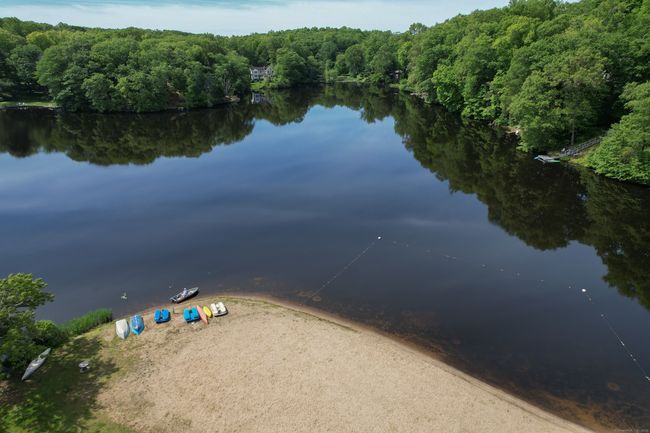 26 Clear Lake Rd, House other with 3 bedrooms, 1 bathrooms and null parking in North Branford CT | Image 37