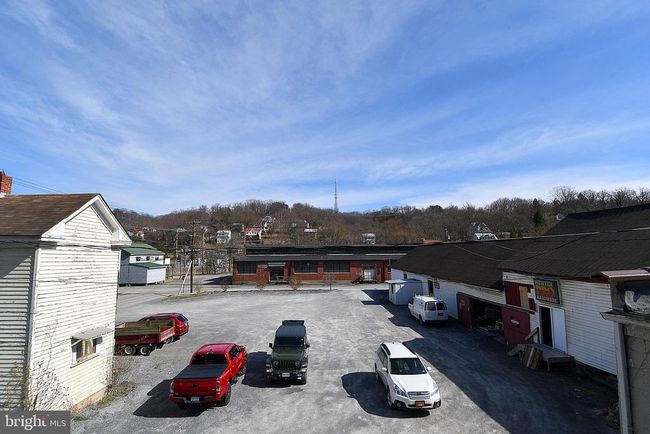 APT-101 - 168 N Washington St, Condo with 1 bedrooms, 1 bathrooms and null parking in BERKELEY SPRINGS WV | Image 7