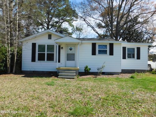 421 Church Rd, New Bern, NC, 28560-6863 | Card Image