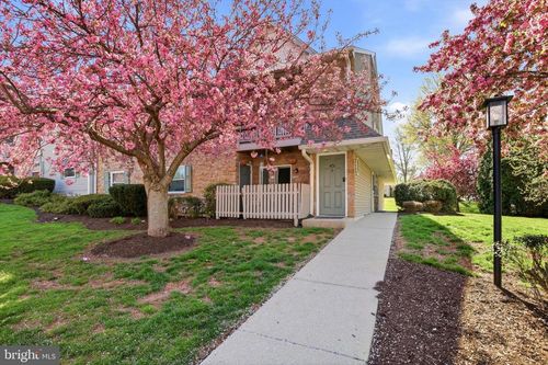 205-205 Horseshoe Dr, ROYERSFORD, PA, 19468-3343 | Card Image