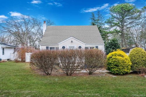 287 Central Ave, Bohemia, NY, 11716-3157 | Card Image