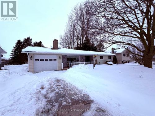 19 Mccrea St, Belgrave, ON, N0G1H0 | Card Image