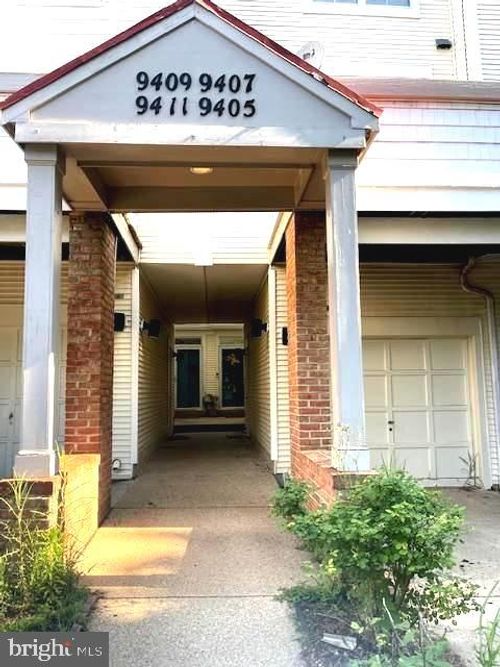 9405 Royal Bonnet Ter, Montgomery Village, MD, 20886-0453 | Card Image