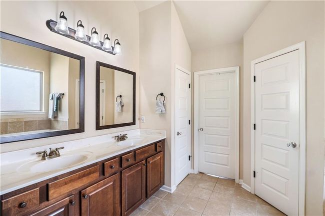 7946 White Oak Loop, House other with 5 bedrooms, 4 bathrooms and 2 parking in Stonecrest GA | Image 25