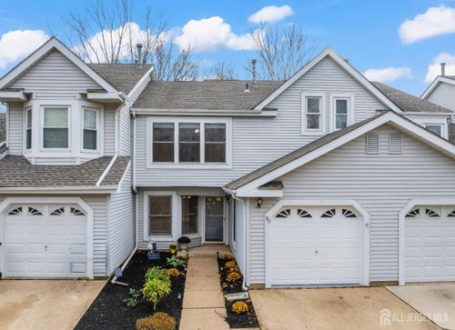 90 Van Liew Ct, East Brunswick, NJ, 08816-5695 | Card Image