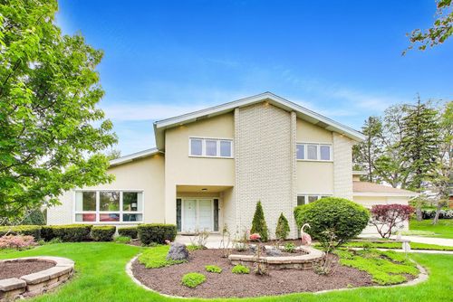4 Kingsbury Ct, Oak Brook, IL, 60523-1721 | Card Image