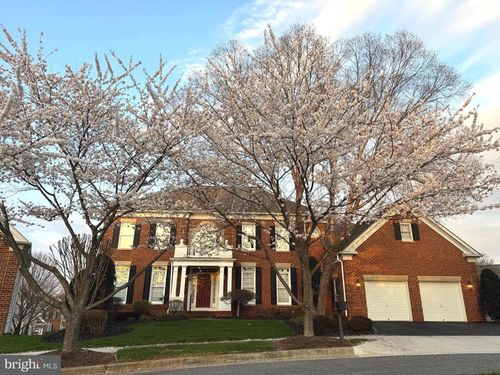 208 Deep Trail Ln, ROCKVILLE, MD, 20850-7753 | Card Image