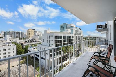 806 - 2829 Indian Creek Dr, Condo with 2 bedrooms, 2 bathrooms and null parking in Miami Beach FL | Image 1