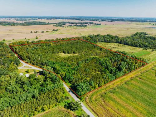 Lt1 1st Lane, New Haven, WI, 53952 | Card Image