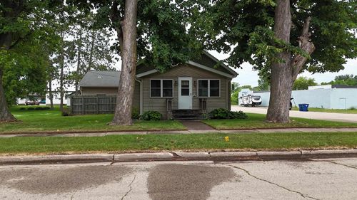 31 E 2nd Street, CLINTONVILLE, WI, 54929 | Card Image