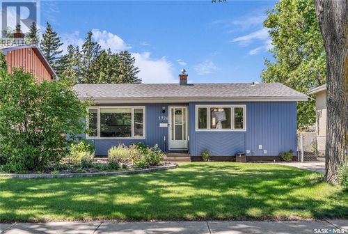 1726 Cameron Ave, Saskatoon, SK, S7H3N3 | Card Image