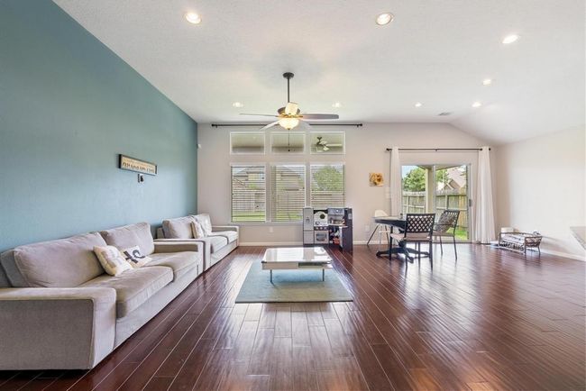 8206 Caldera Ln, House other with 5 bedrooms, 4 bathrooms and 2 parking in Cypress TX | Image 15