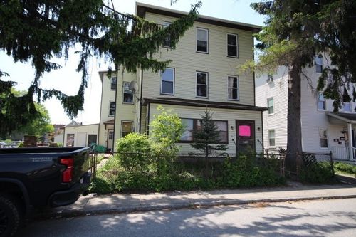 10 Sheridan Street, Worcester, MA, 01610 | Card Image
