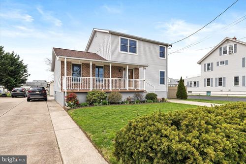 718 Wood St, BURLINGTON, NJ, 08016-2648 | Card Image