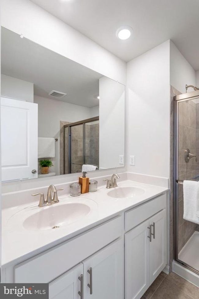 5683 Glencoe Pl, Townhouse with 3 bedrooms, 3 bathrooms and null parking in WHITE PLAINS MD | Image 12