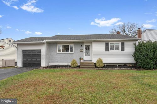 2187 Drury Ln, BETHLEHEM, PA, 18018-1237 | Card Image