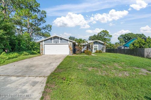 820 Emden Ave Nw, PALM BAY, FL, 32907-8287 | Card Image