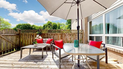 1235 Radom St, Pickering, ON, L1W1J3 | Card Image