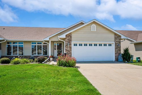 619 Trail Ridge Rd, Indianola, IA, 50125-1088 | Card Image