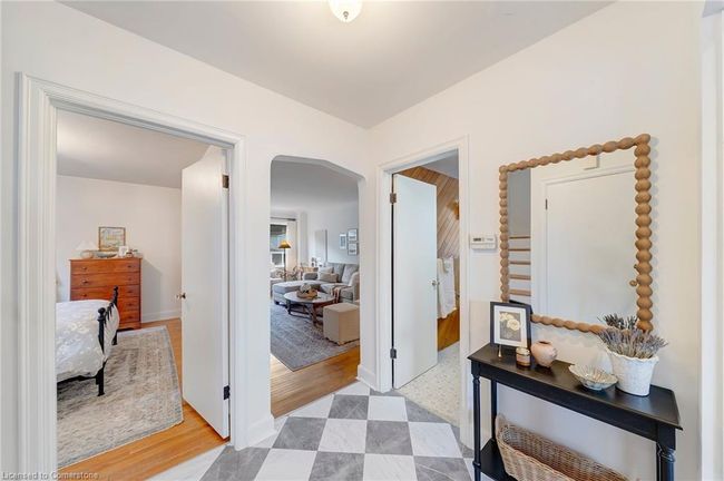 129 Kimberly Dr, House other with 3 bedrooms, 3 bathrooms and 5 parking in Hamilton ON | Image 13