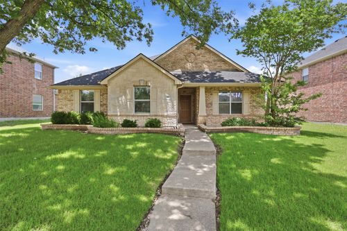 111 Shadybrook Dr, Wylie, TX, 75098-4805 | Card Image