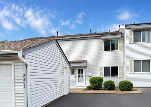 2281 Pond Ave E, Maplewood, MN, 55119-5504 | Card Image