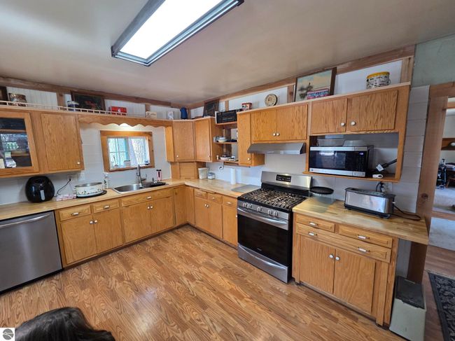 4280 Westview Dr, House other with 3 bedrooms, 1 bathrooms and null parking in Lake MI | Image 11