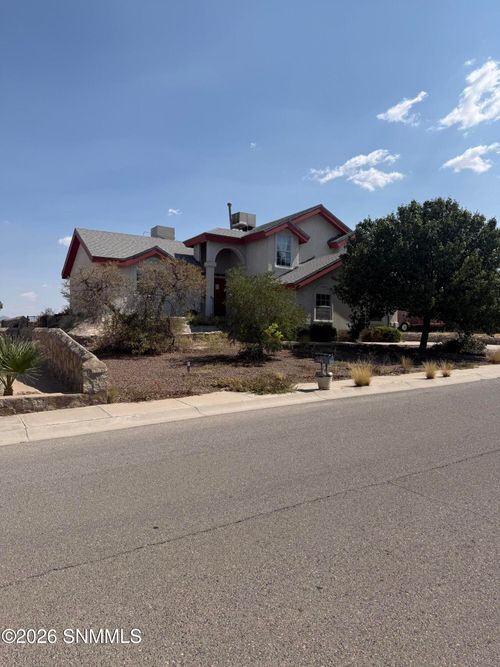 221 Bay Club Dr, Santa Teresa, NM, 88008-9628 | Card Image