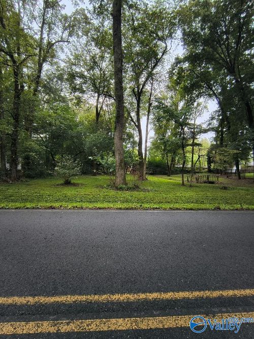 .31 10th Ave Ne, Arab, AL, 35016-1041 | Card Image