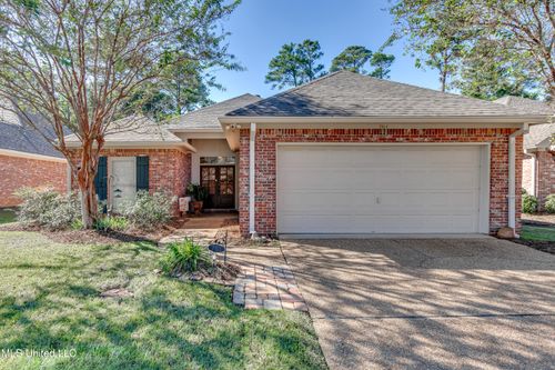 761 Versailles Dr, Ridgeland, MS, 39157-5148 | Card Image