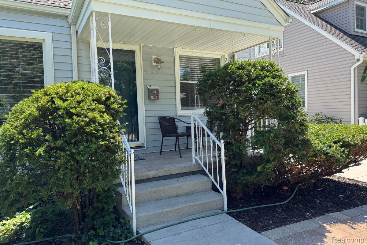 Residential Lease in Royal Oak 3