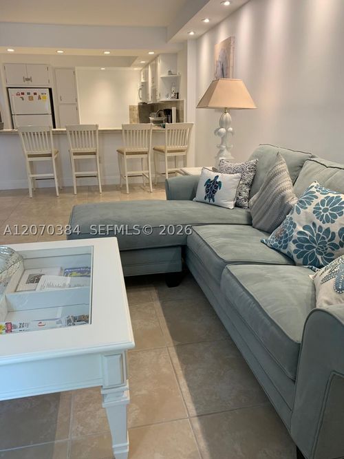 311-5701 Collins Ave, Miami Beach, FL, 33140-2329 | Card Image