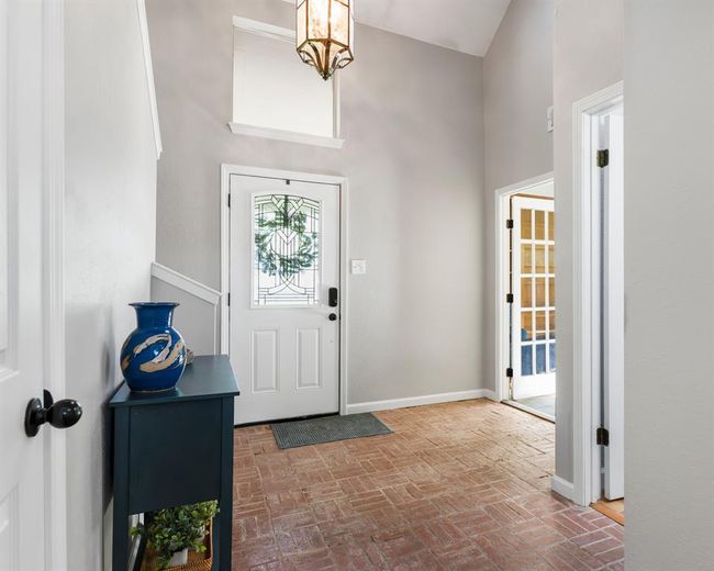 Entryway | Image 5