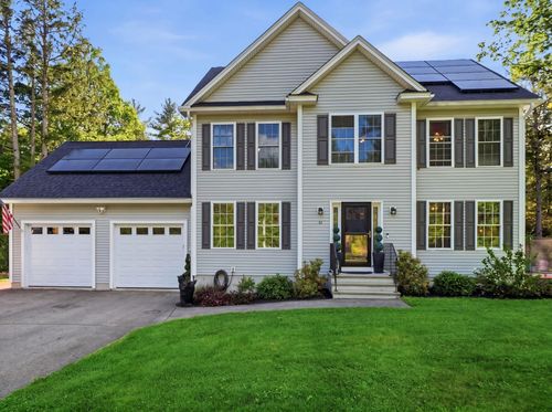 11 Bancroft Cir, Mont Vernon, NH, 03057-1434 | Card Image